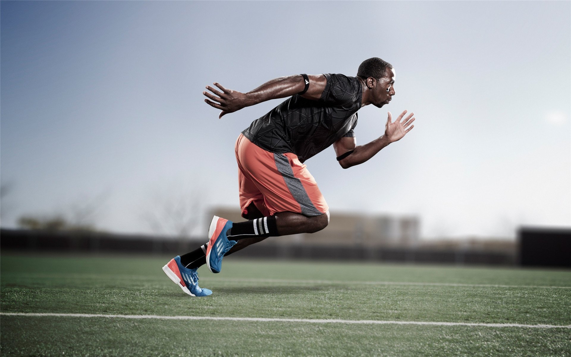 巴萨新王9场造7球,曼联弃将西甲暴走,巴萨新阵型